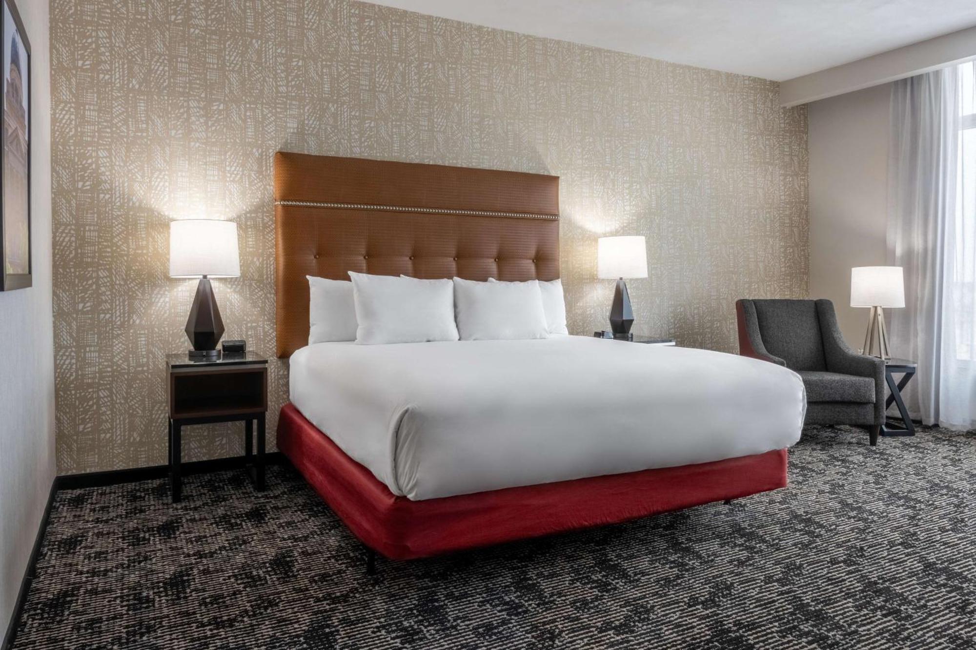 Drury Plaza Hotel College Station Exterior photo